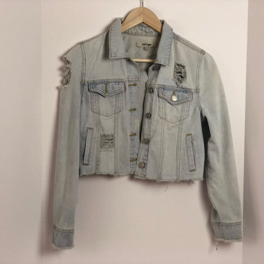 Refuge Distressed Denim Jean Jacket Size Small